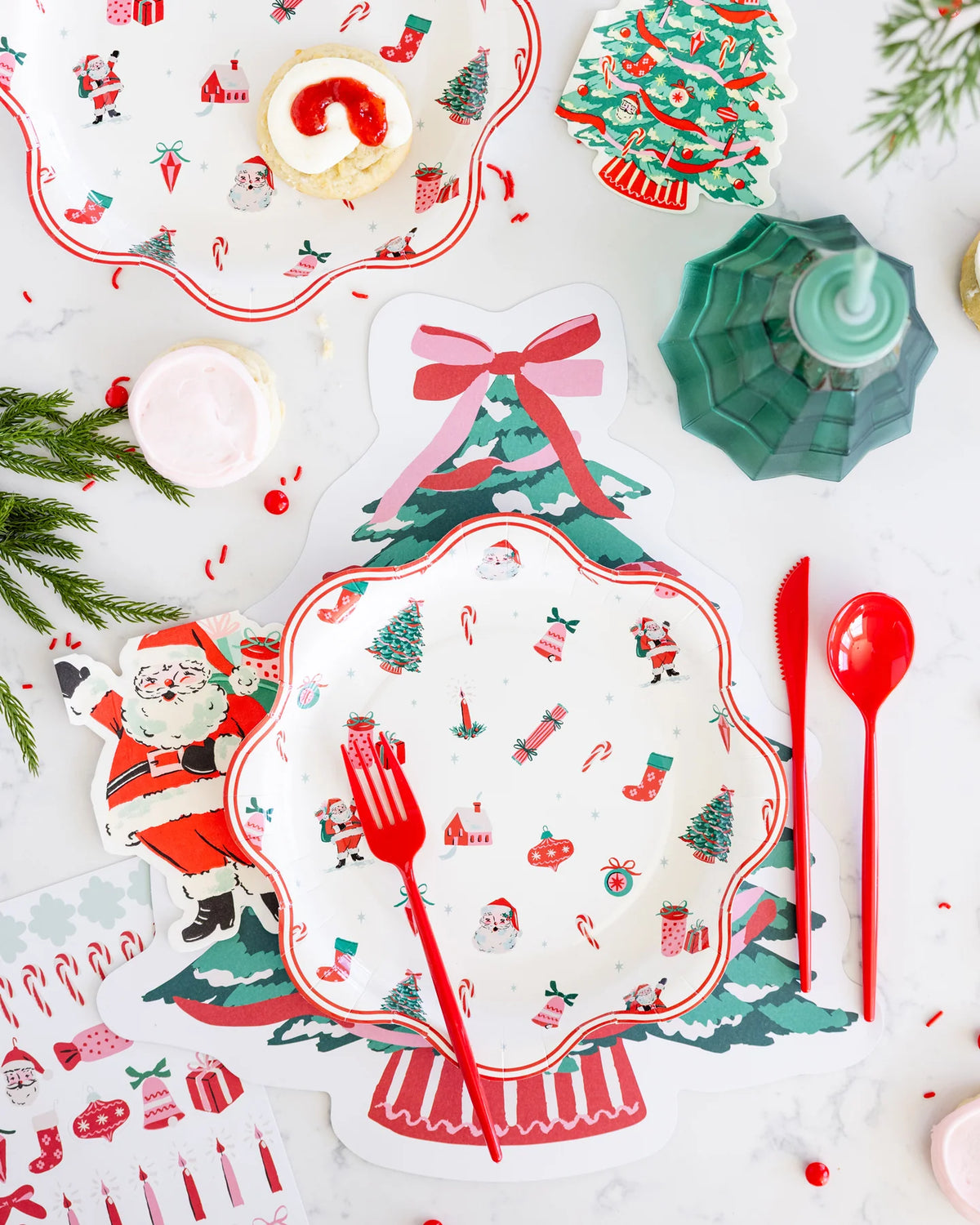 Santa and Christmas Tree Print 10" Dinner Plates