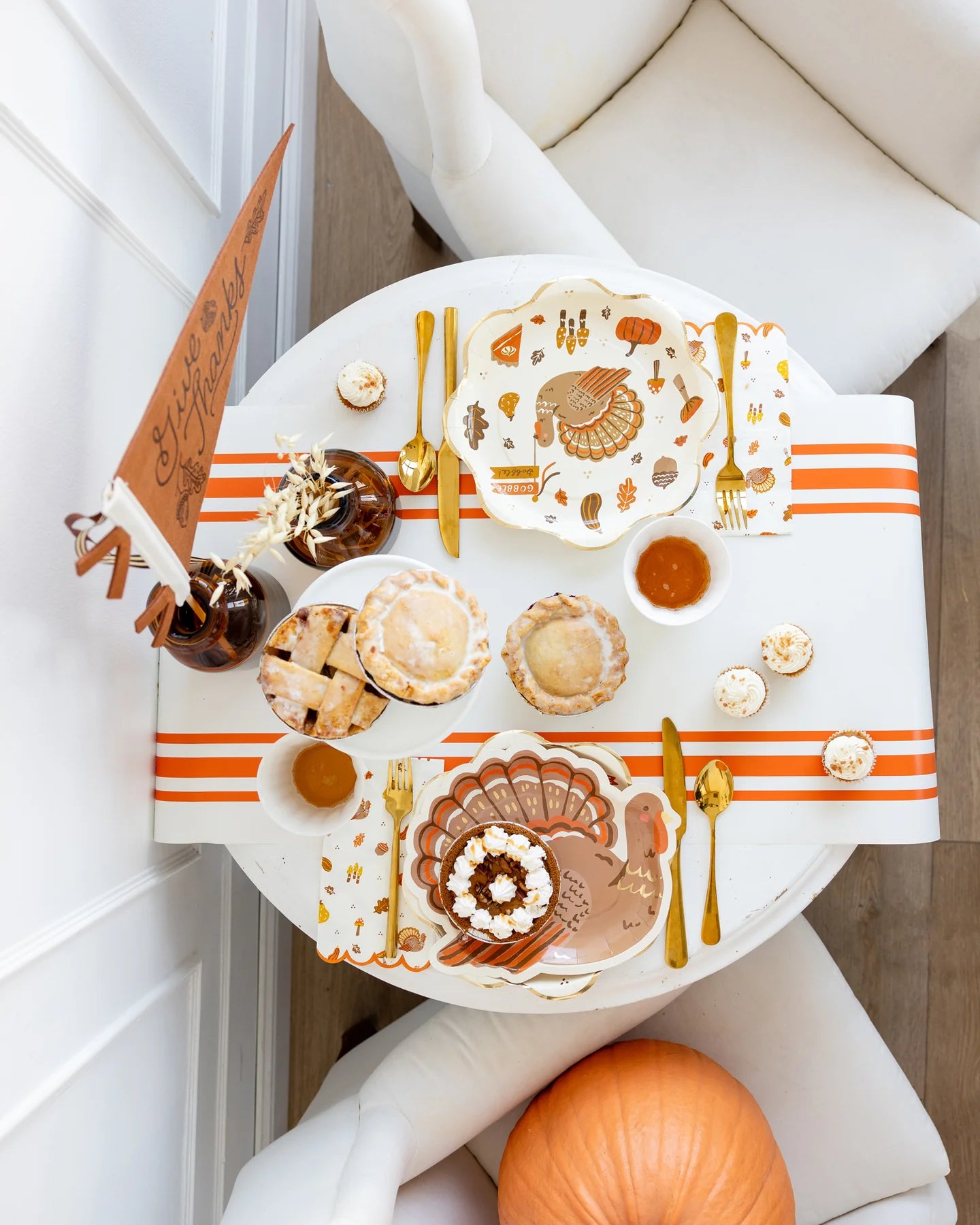 Plato con forma de pavo